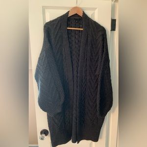 Like new- Ling cable knit cardigan
